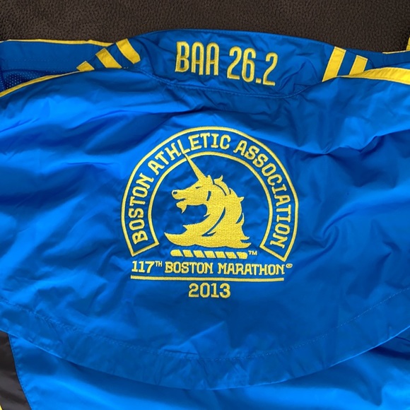 Adidas windbreaker - Picture 3 of 4